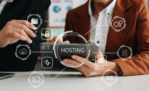 Revenda de hospedagem de sites ou VPS: qual opção faz mais sentido para o seu negócio
